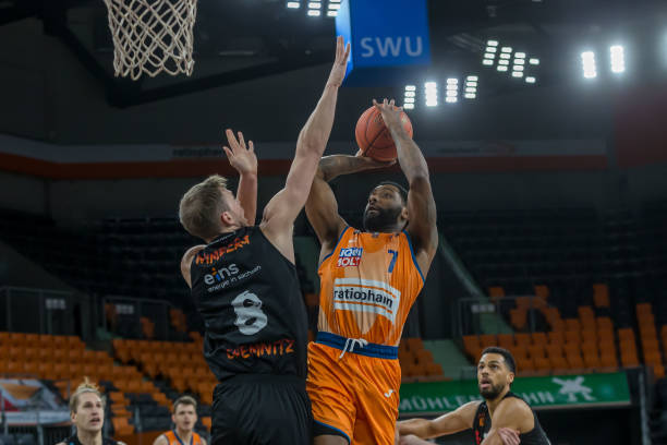 潜在追求者 潜在追求者