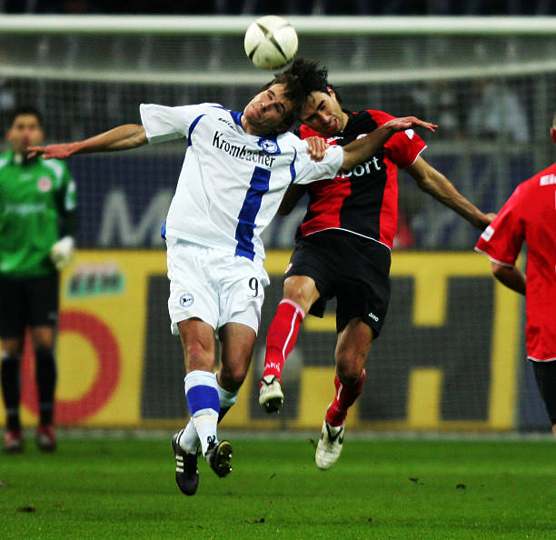 根据中国足 根据中国足