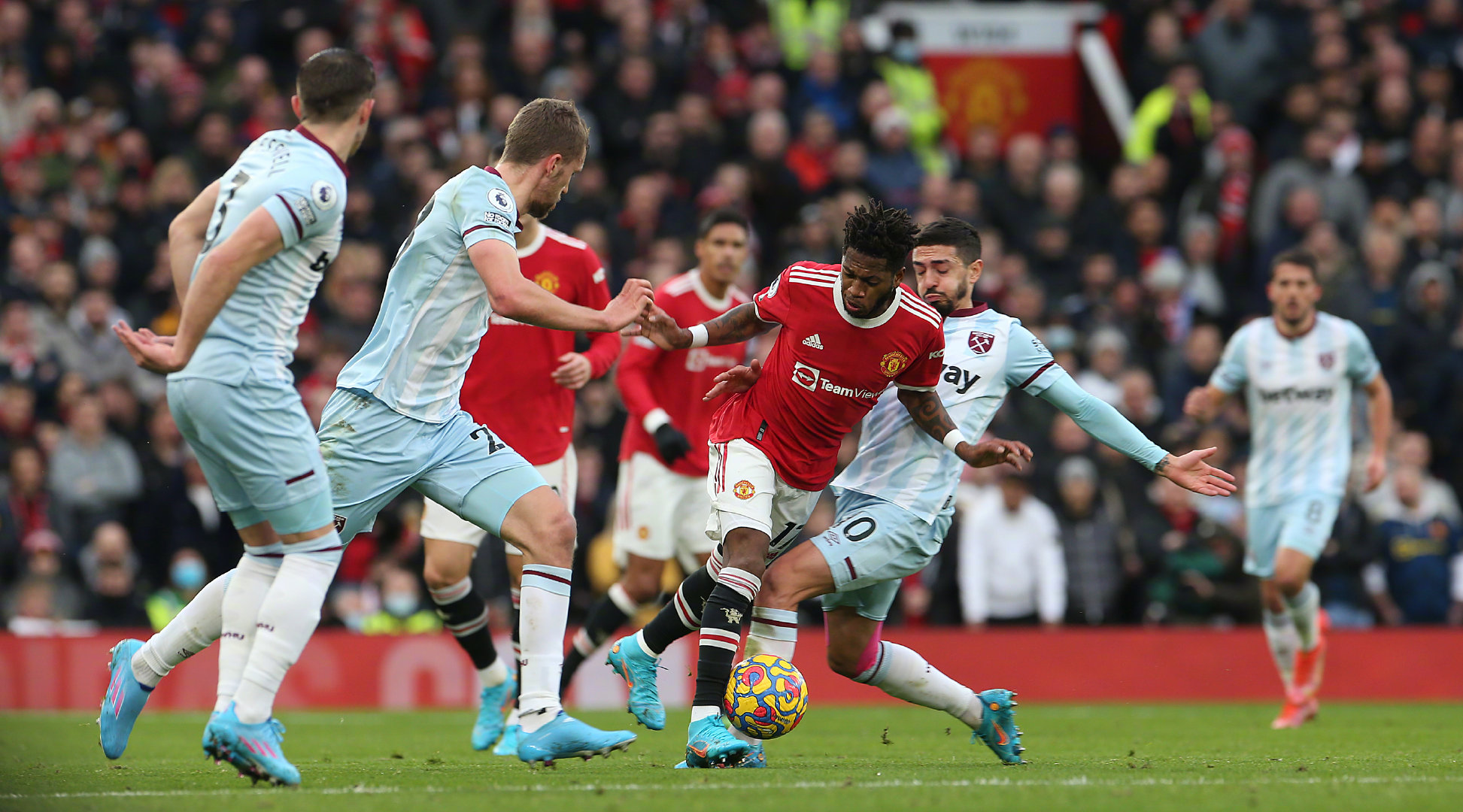 凭借其爆发 凭借其爆发